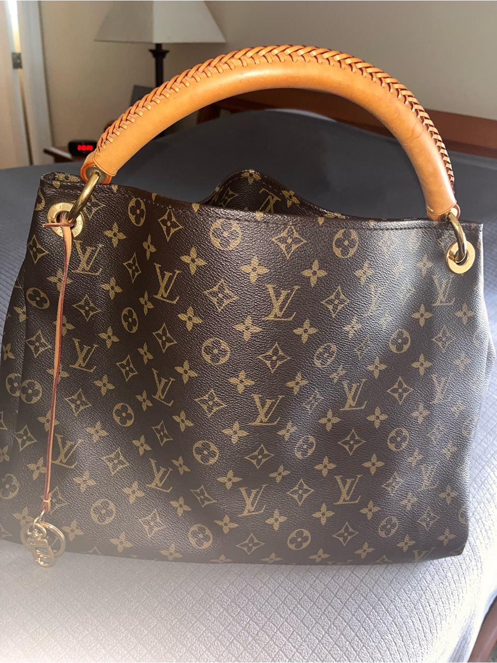 Louis Vuitton Monogram Artsy MM Top Handle Hobo Bag